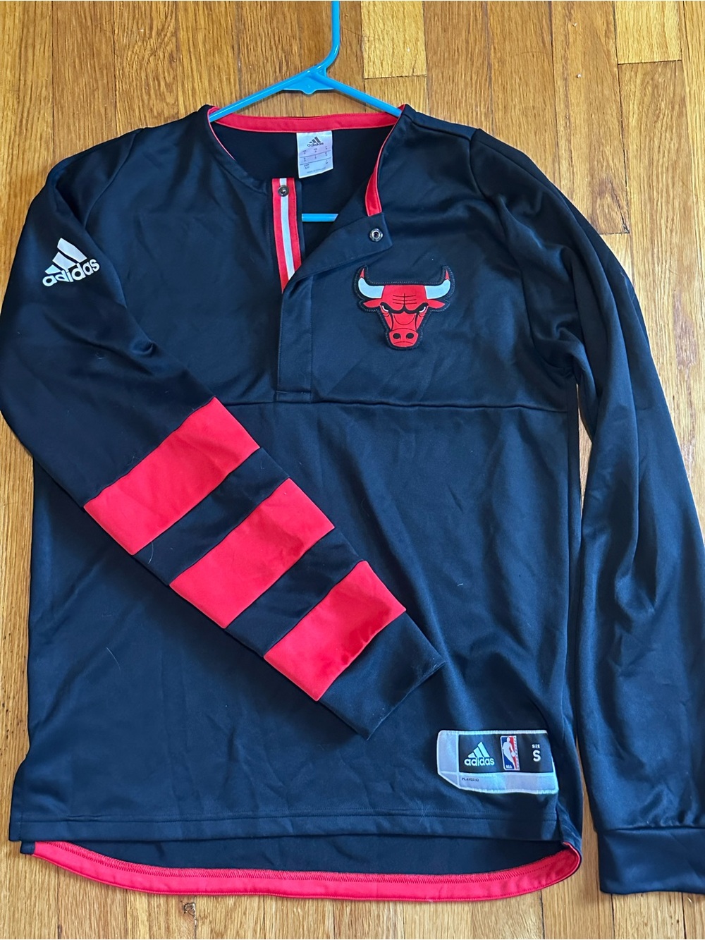adidas NBA Chicago Bulls On-Court Long Sleeve Shooter Shirt - Size Small
